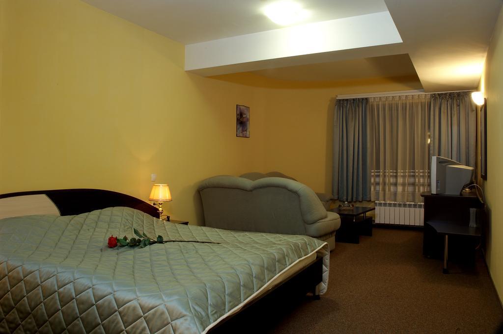 Luxor Hotel Smolyan Buitenkant foto