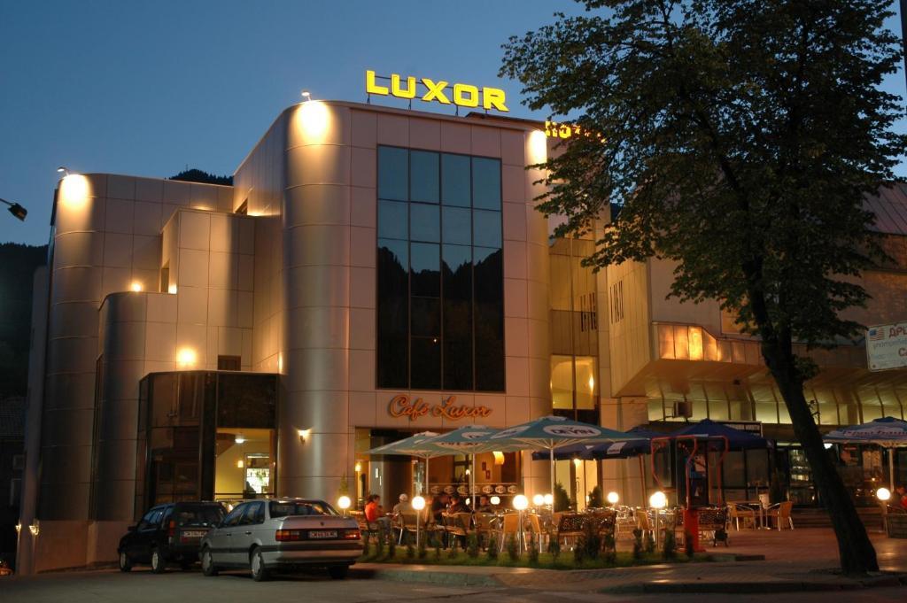 Luxor Hotel Smolyan Buitenkant foto
