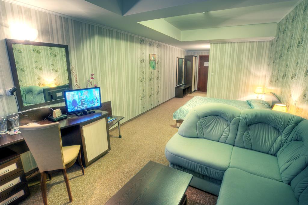 Luxor Hotel Smolyan Buitenkant foto