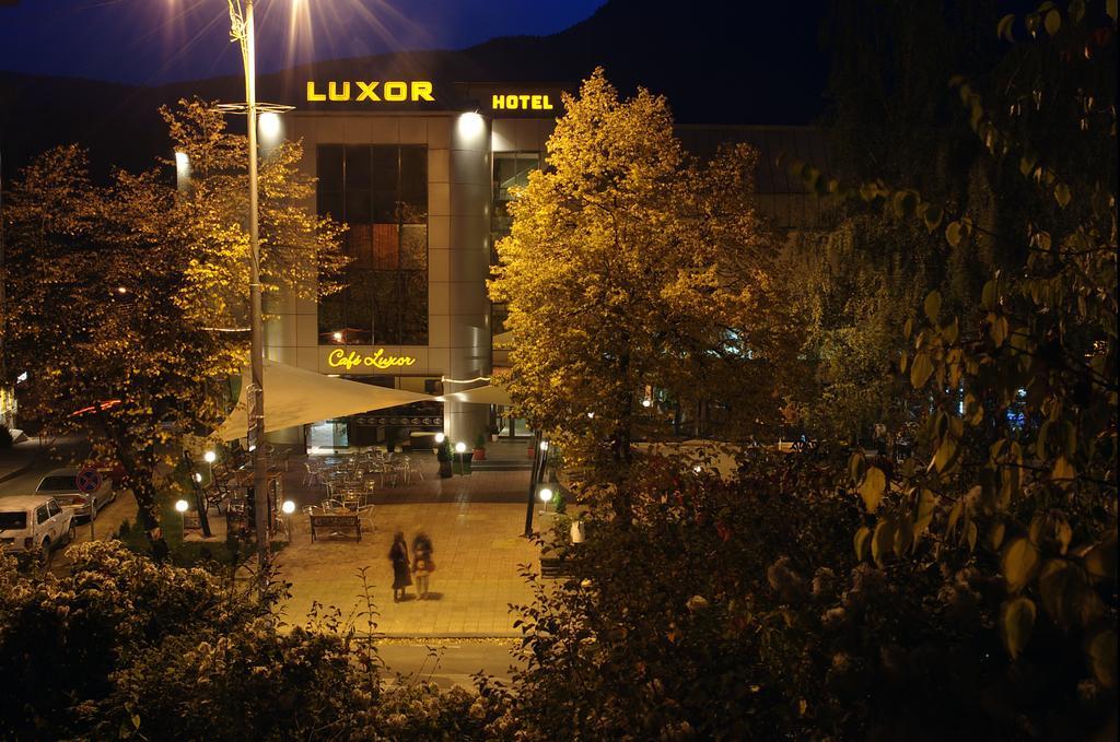 Luxor Hotel Smolyan Buitenkant foto