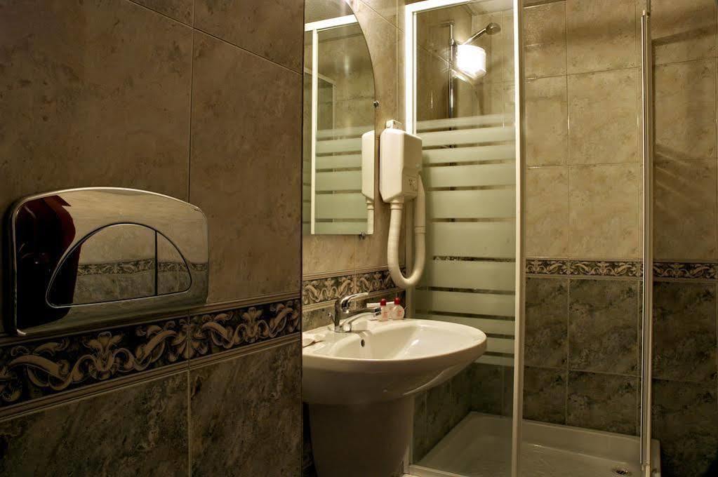 Luxor Hotel Smolyan Buitenkant foto